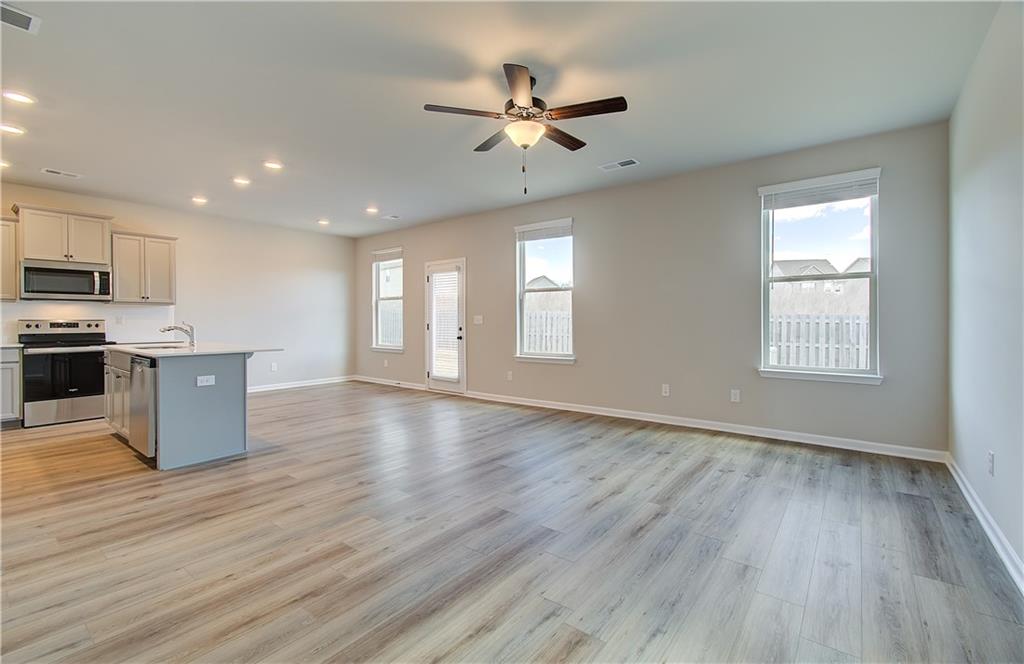 11951 Brightside Parkway Property Photo 7