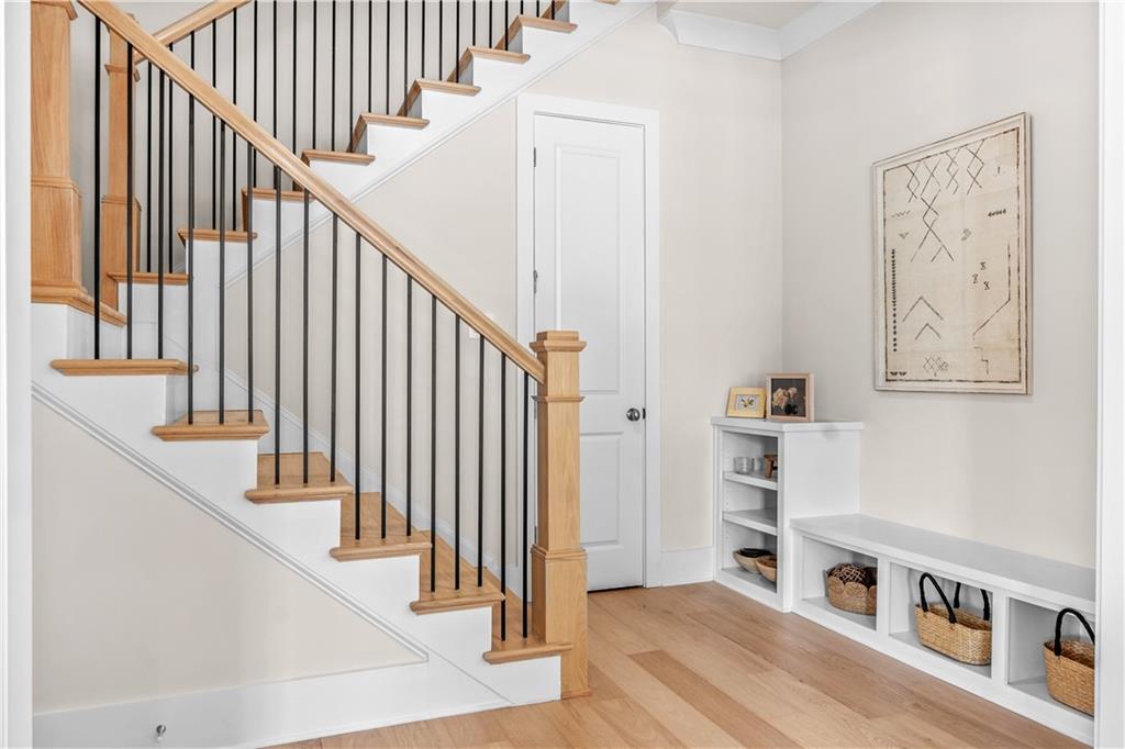 2039 Village Walk Property Photo 29