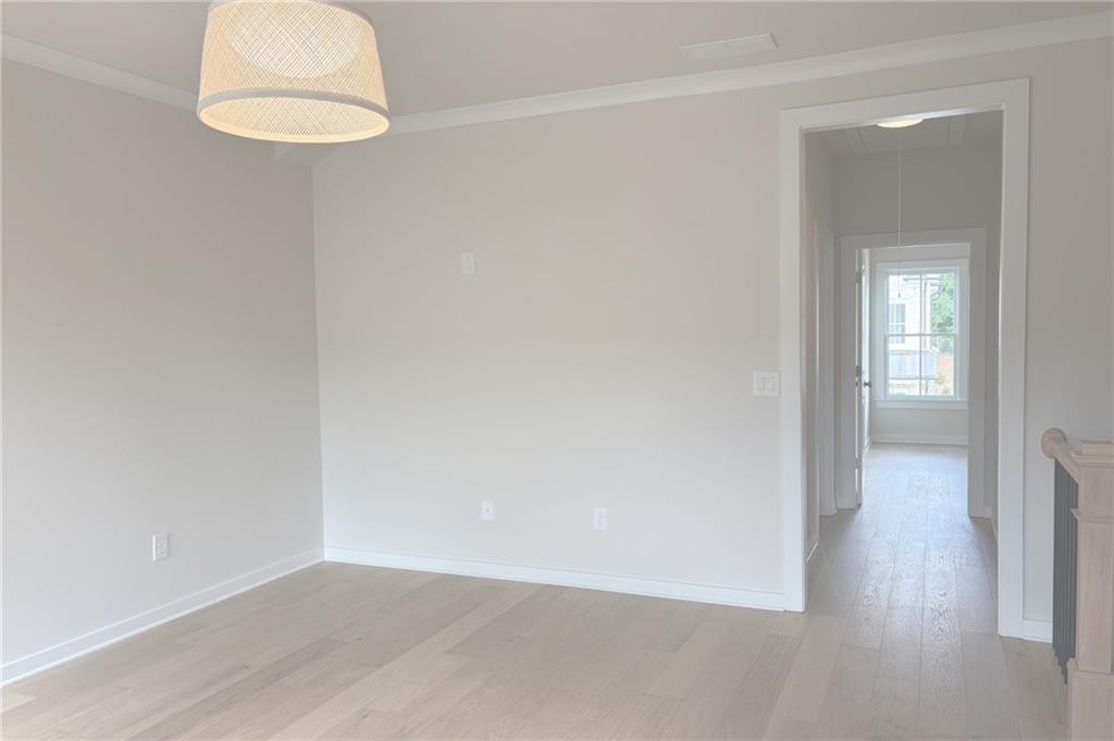 2039 Village Walk Property Photo 32