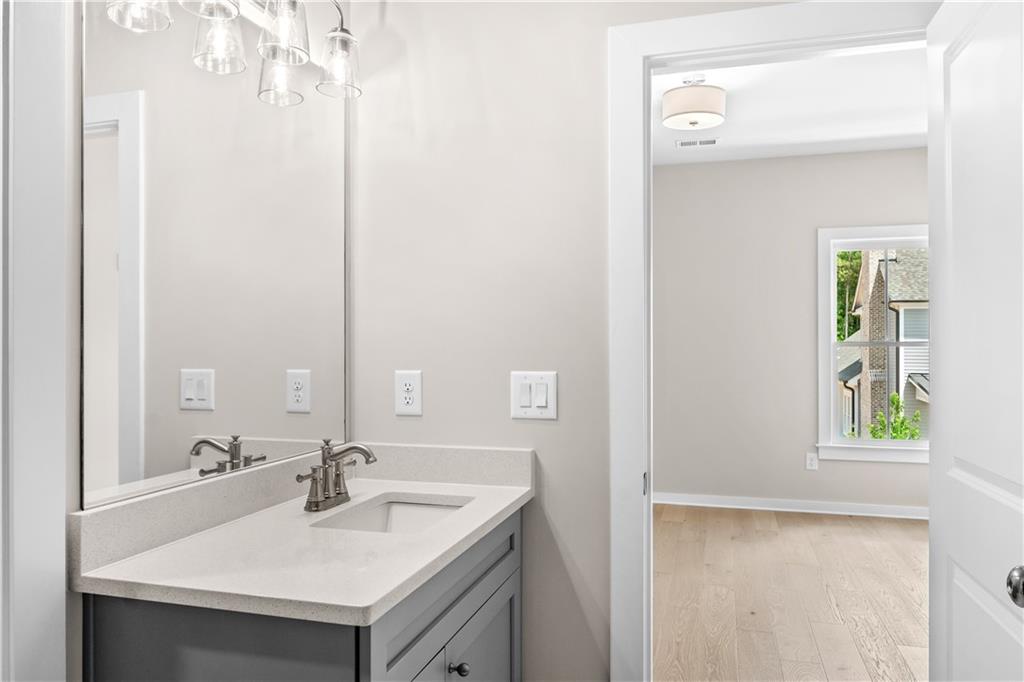 2039 Village Walk Property Photo 40