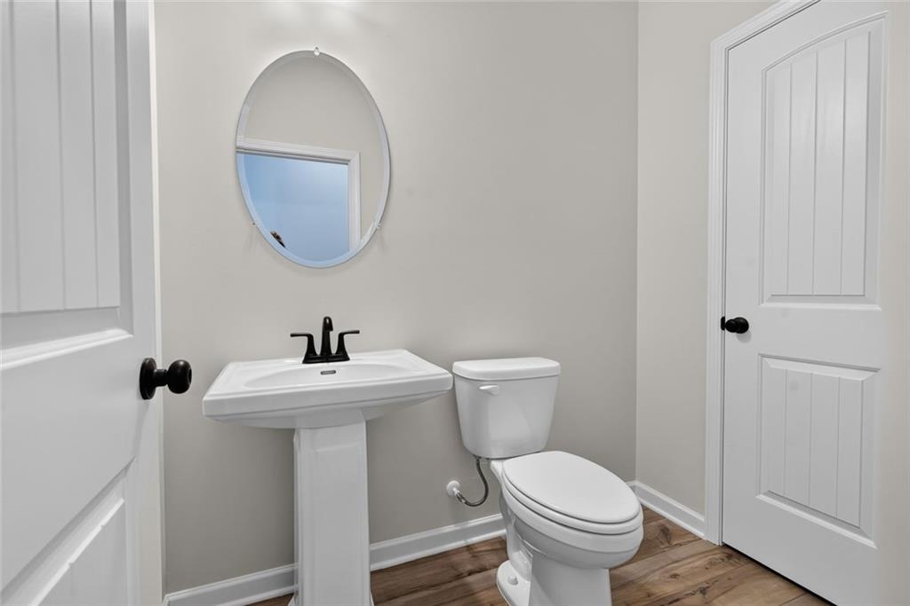 219 Shire Loop Property Photo 16