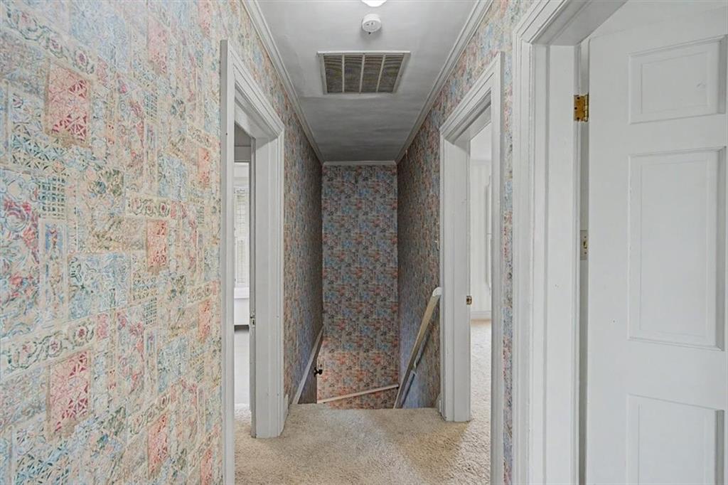 311 N College Street N Property Photo 33