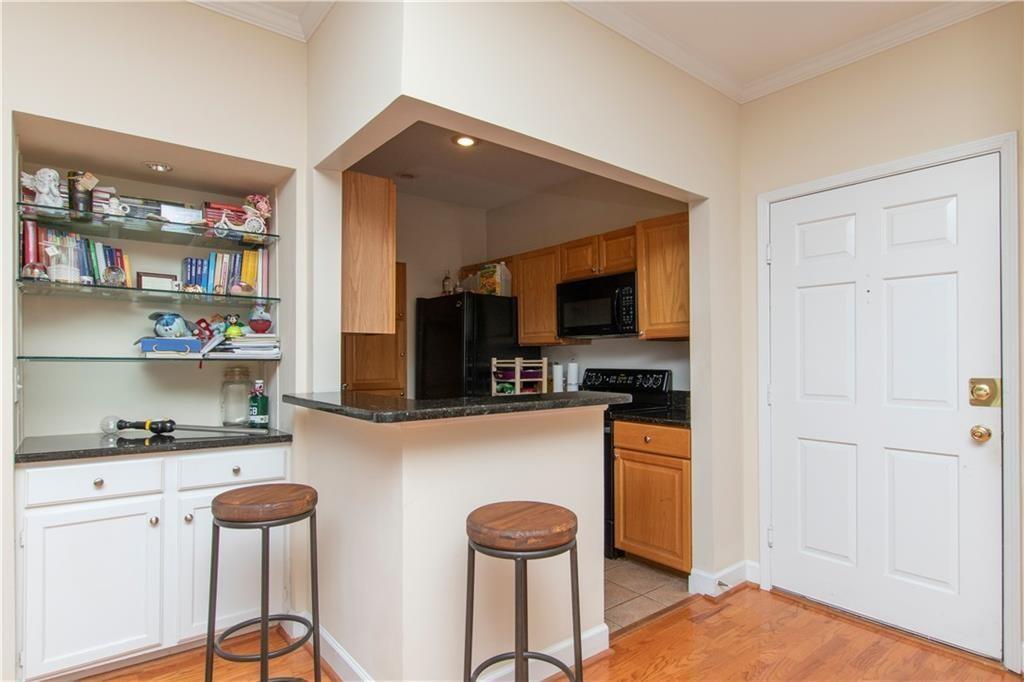 2921 Lenox Road Ne Unit 309 Property Photo 5