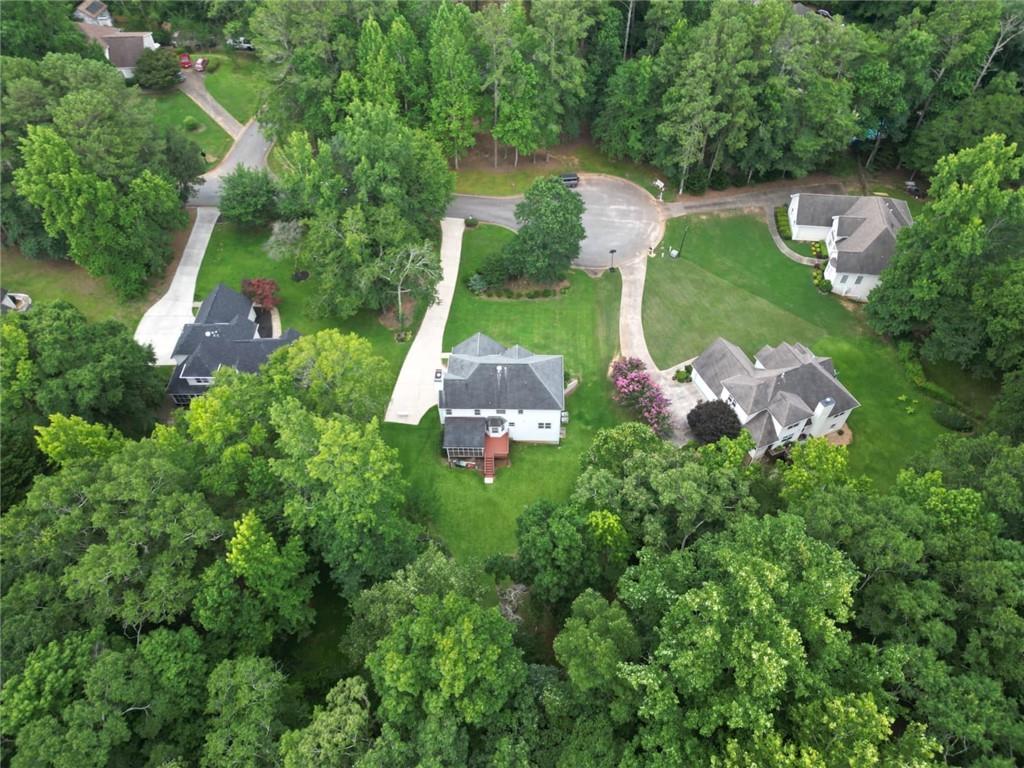 285 Mosby Woods Drive Property Photo 5
