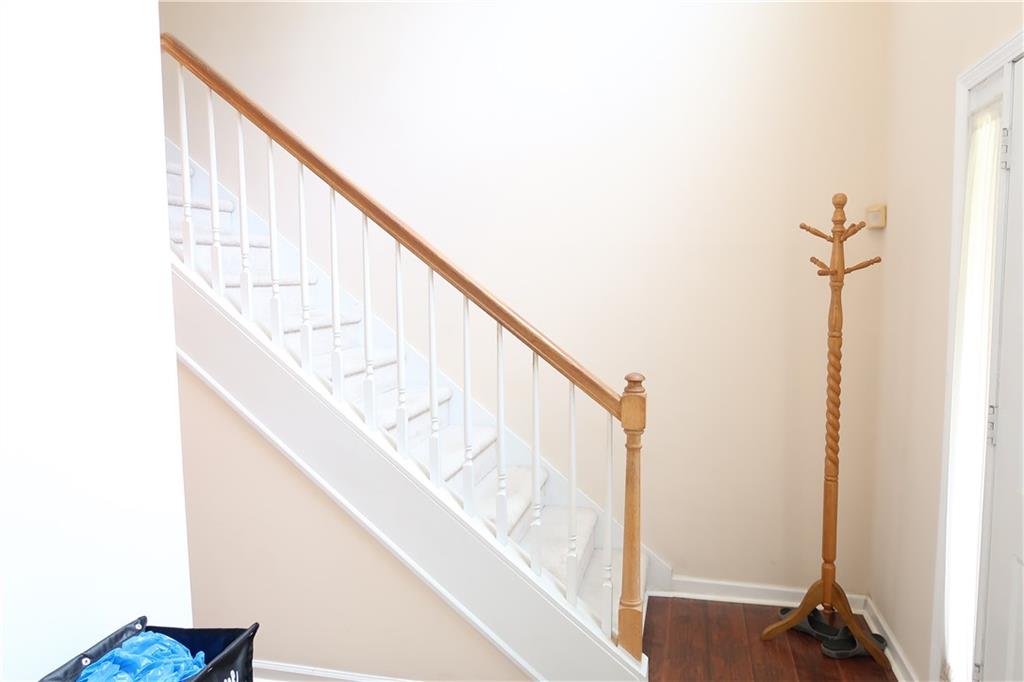 285 Mosby Woods Drive Property Photo 16