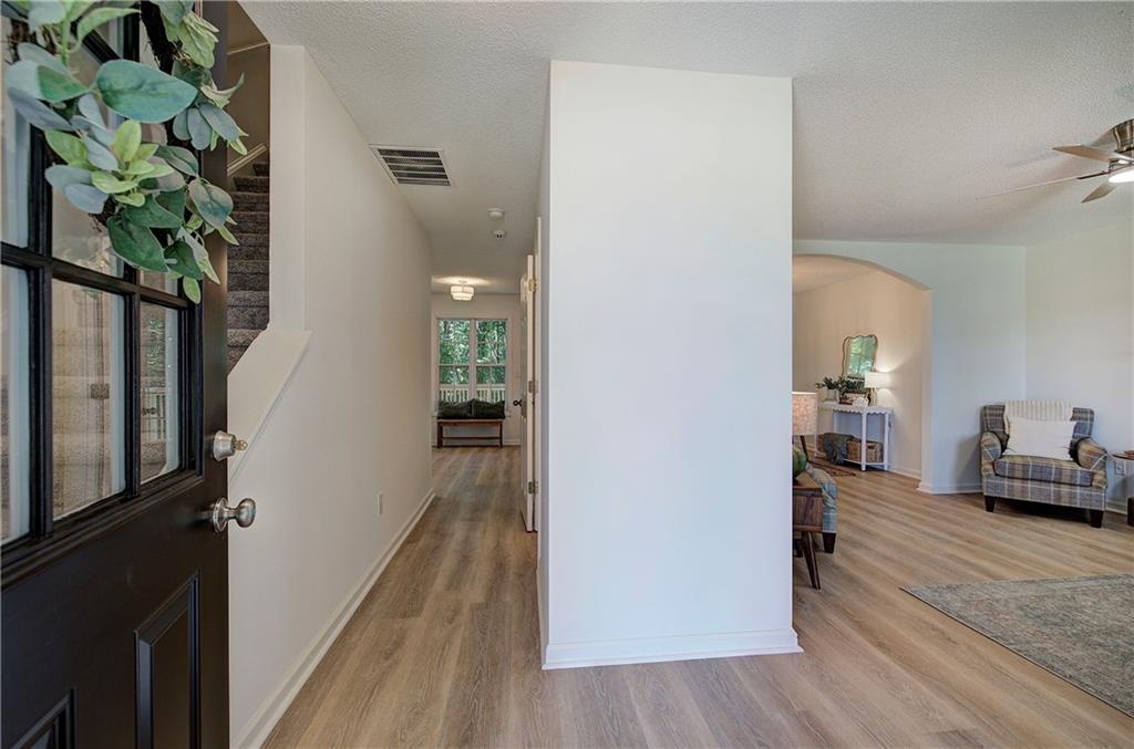 27 Carrington Trace Ne Property Photo 4