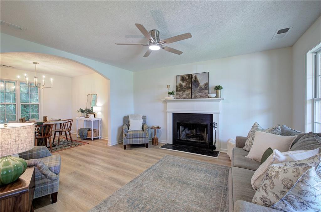 27 Carrington Trace Ne Property Photo 5
