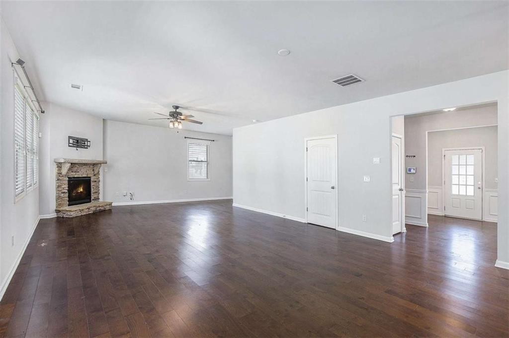 3005 Nicholas Drive Property Photo 6