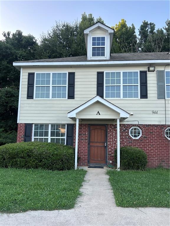 944 Old Mill Point Unit A Property Photo 1
