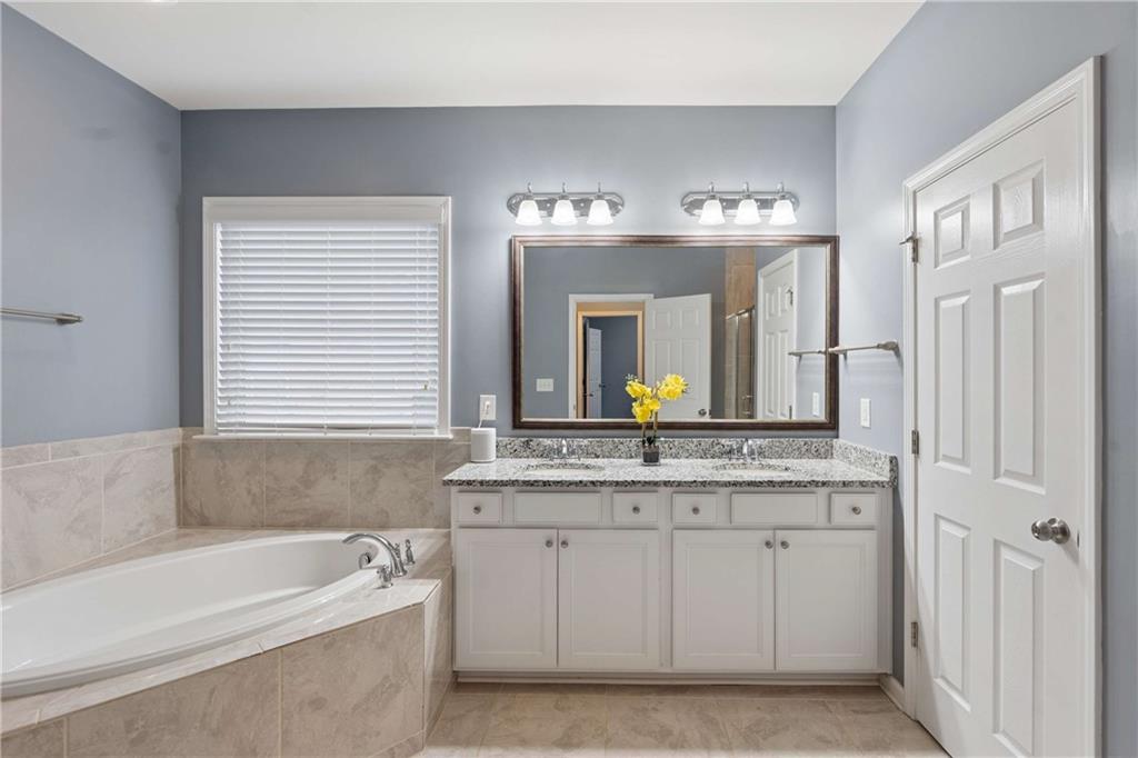 4784 Blue Elm Lane Se Unit 3 Property Photo 22