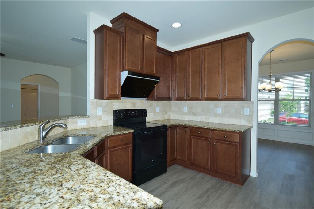 3094 Tofte Drive Property Photo 10