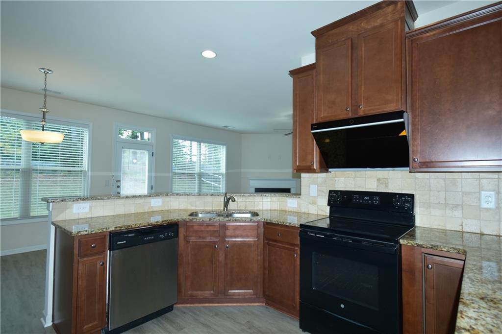 3094 Tofte Drive Property Photo 11