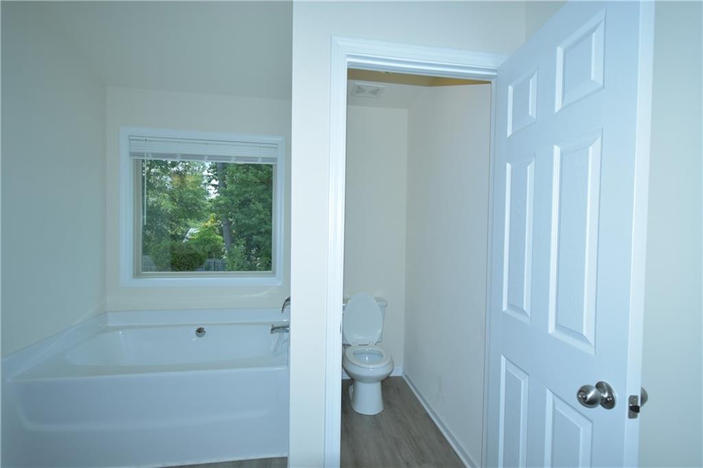 3094 Tofte Drive Property Photo 24