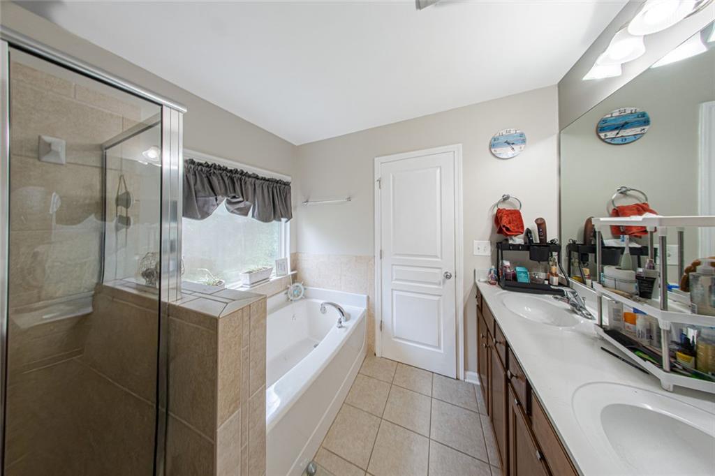 7808767 Property Photo 20