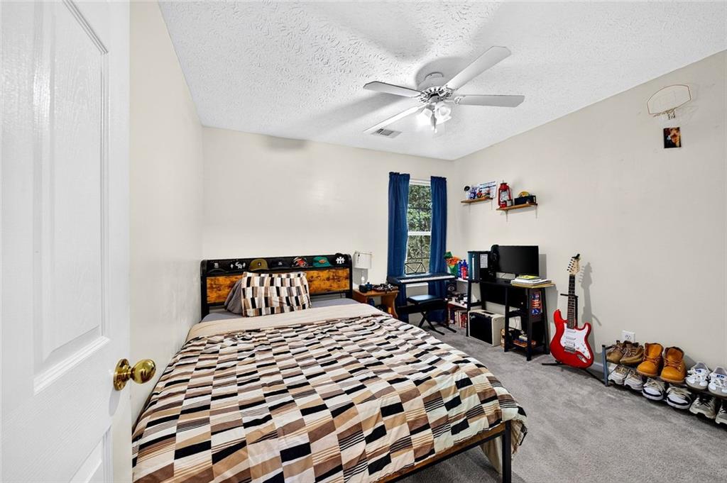 802 Windsor Drive Property Photo 14