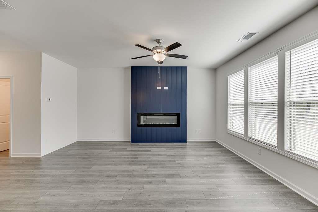 198 Blue Dragon Drive Property Photo 2