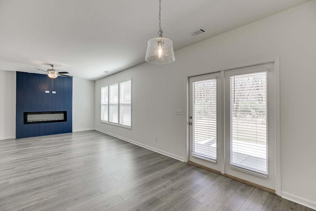 198 Blue Dragon Drive Property Photo 3