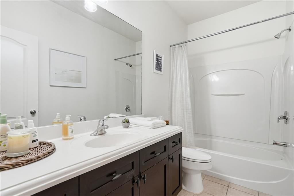 1114 Firethorne Pass Property Photo 27