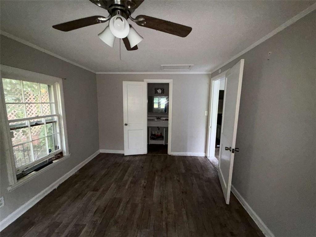 980 Curry Place Property Photo 5