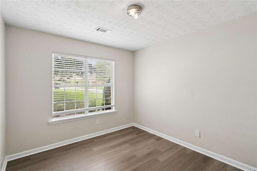 20 Creekview Court Property Photo 9