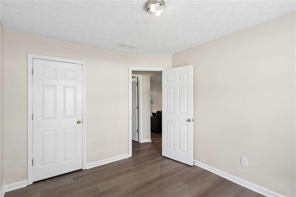 20 Creekview Court Property Photo 10