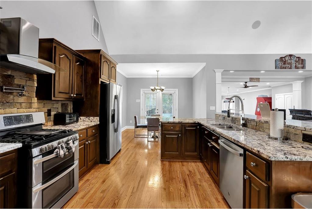 110 Stanley Oaks Place Property Photo 6