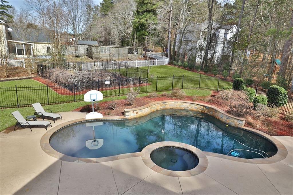 110 Stanley Oaks Place Property Photo 29
