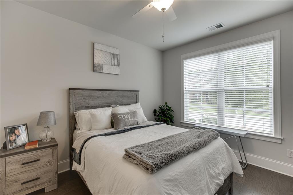 4862 Stone Way Path Property Photo 4