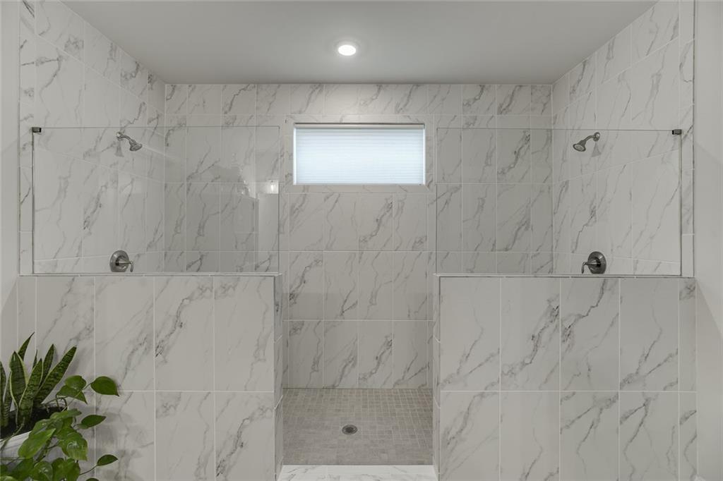 4862 Stone Way Path Property Photo 37