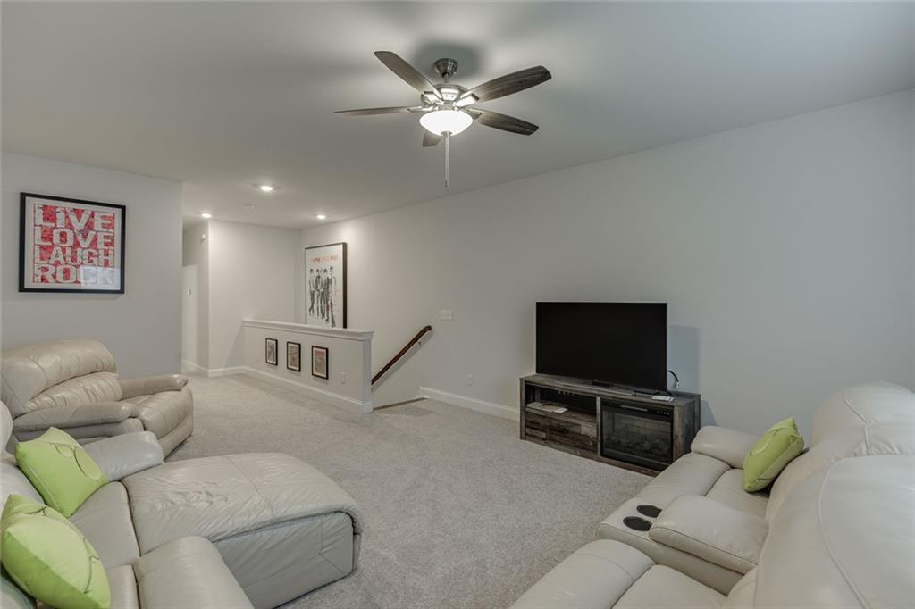4862 Stone Way Path Property Photo 42