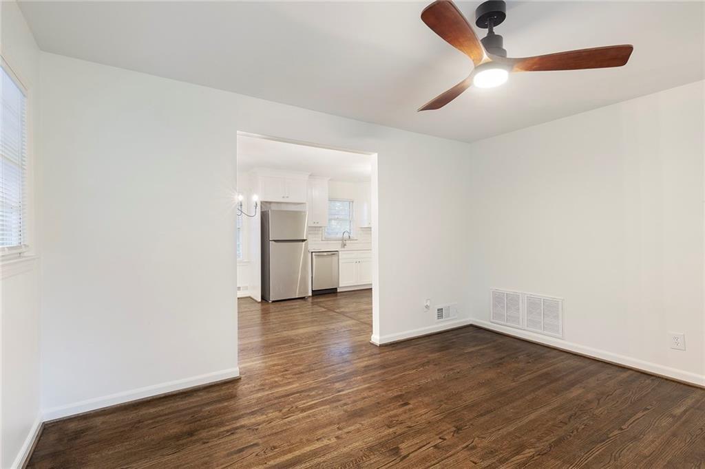 4332 Rob Roy Property Photo 4