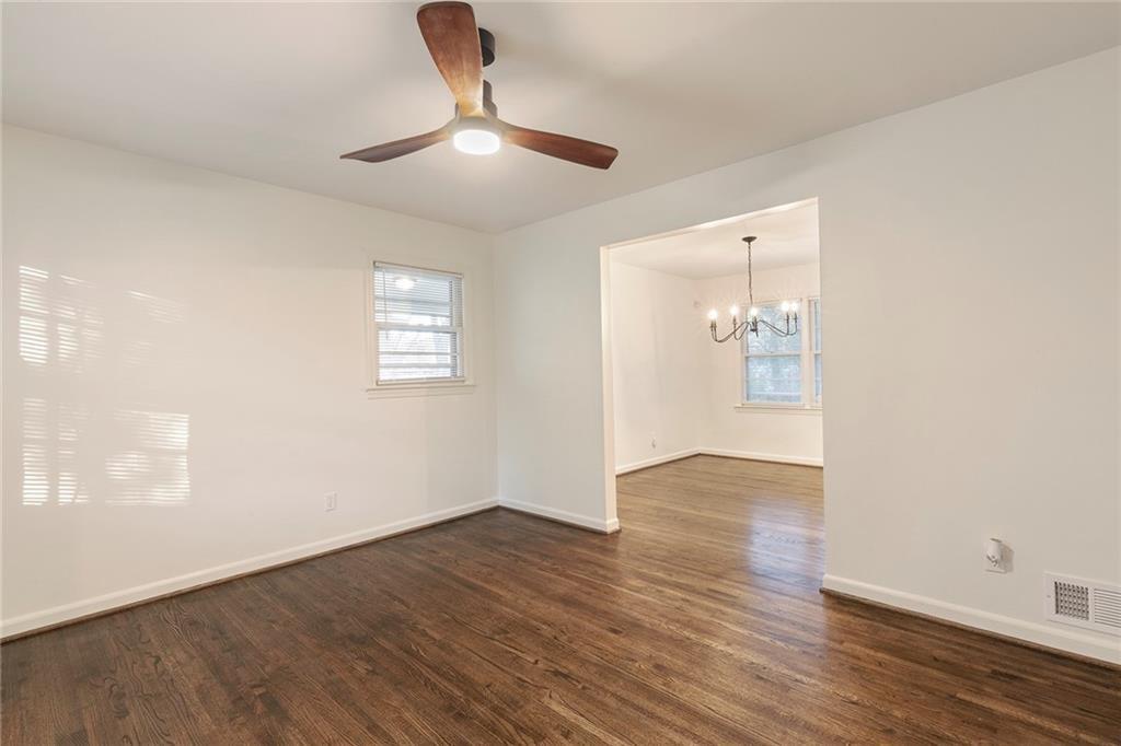 4332 Rob Roy Property Photo 5