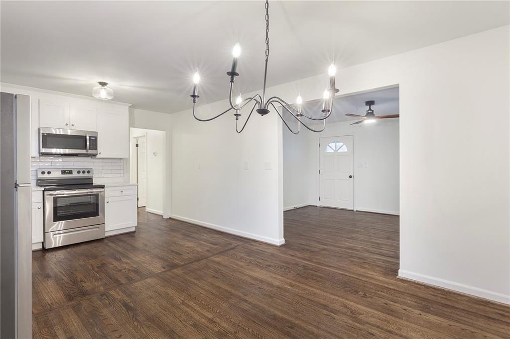 4332 Rob Roy Property Photo 9