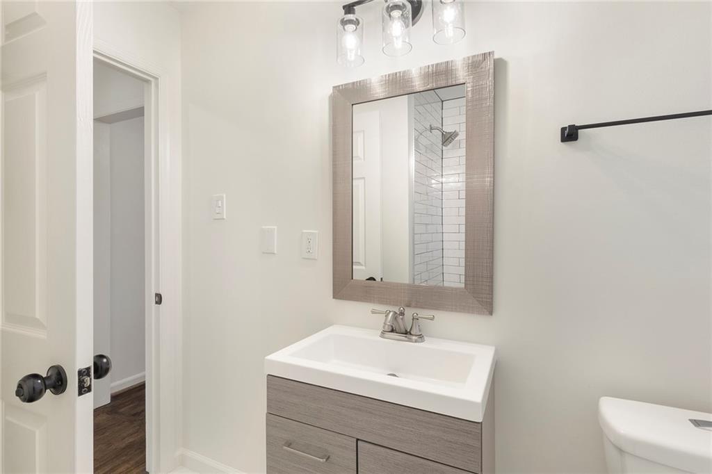 4332 Rob Roy Property Photo 13
