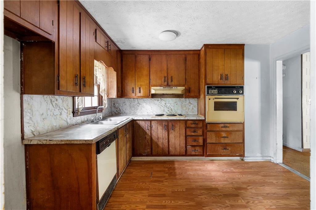 1056 Baker Lane Property Photo 7