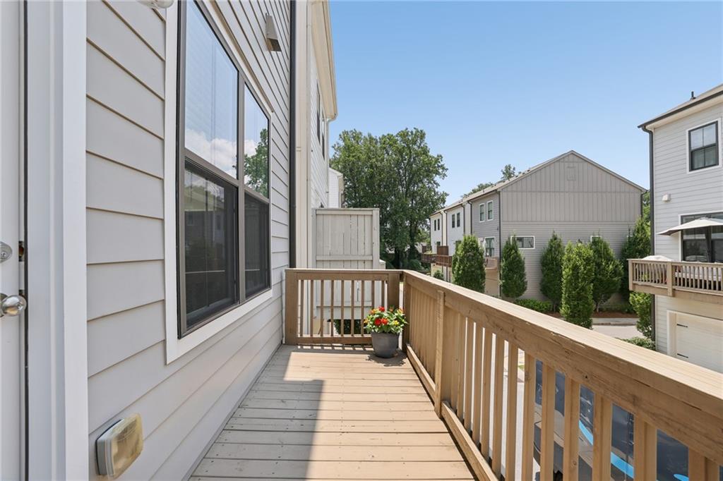 2443 Folly Lane Se Property Photo 15