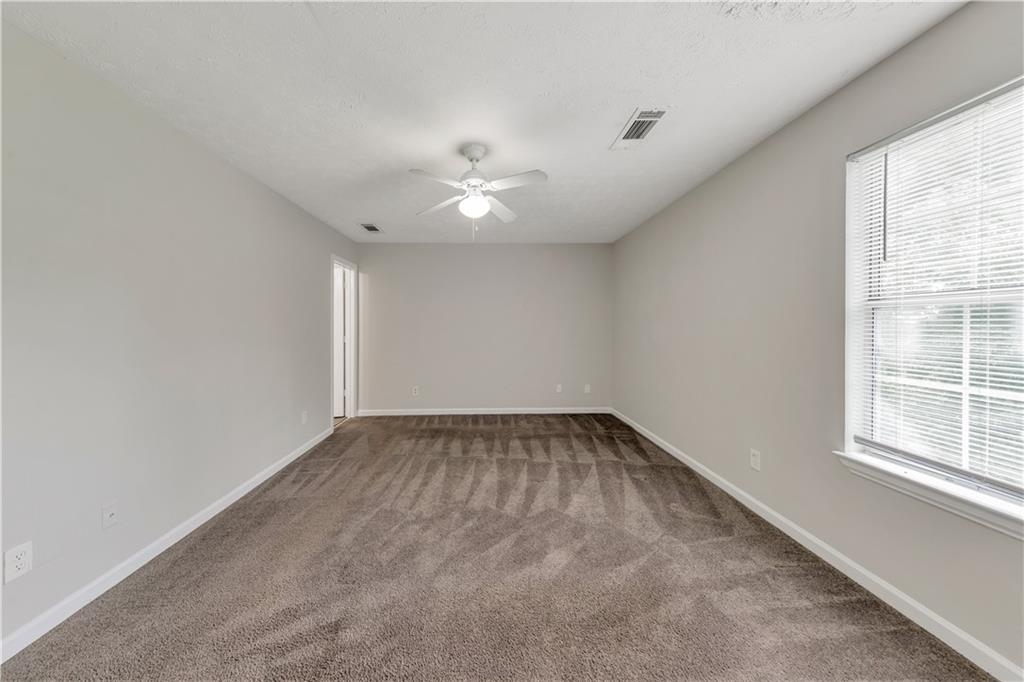 1008 Huntington Trace Se Property Photo 9