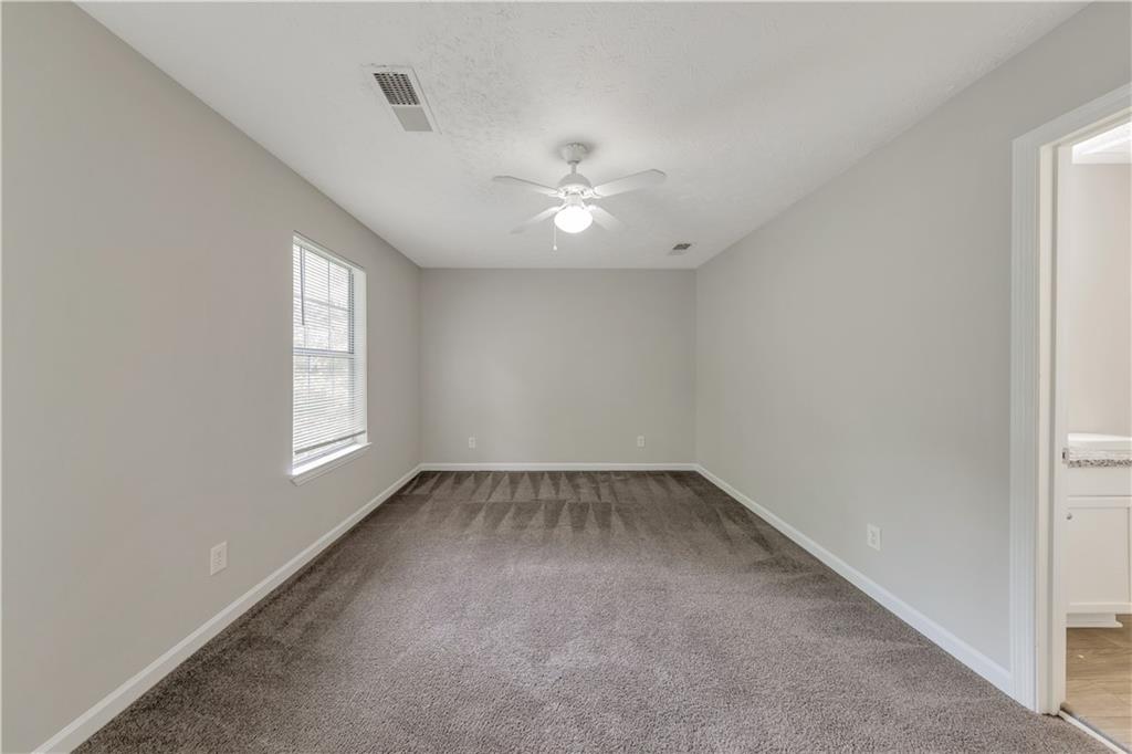 1008 Huntington Trace Se Property Photo 11