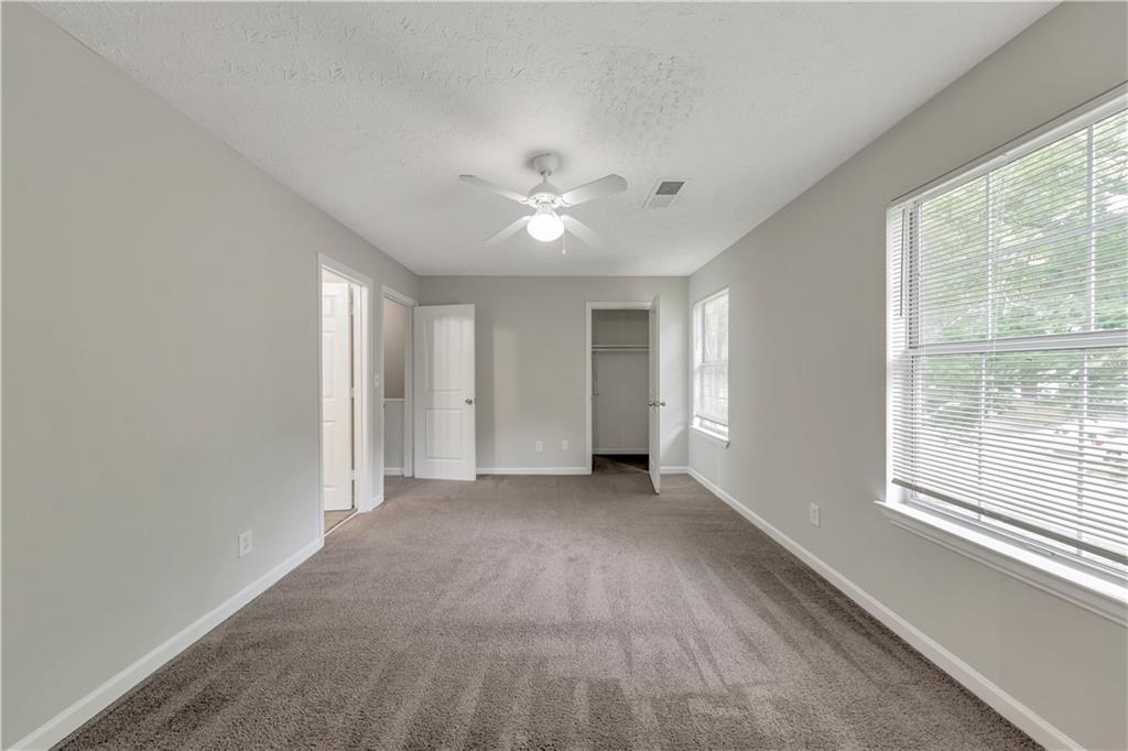 1008 Huntington Trace Se Property Photo 12