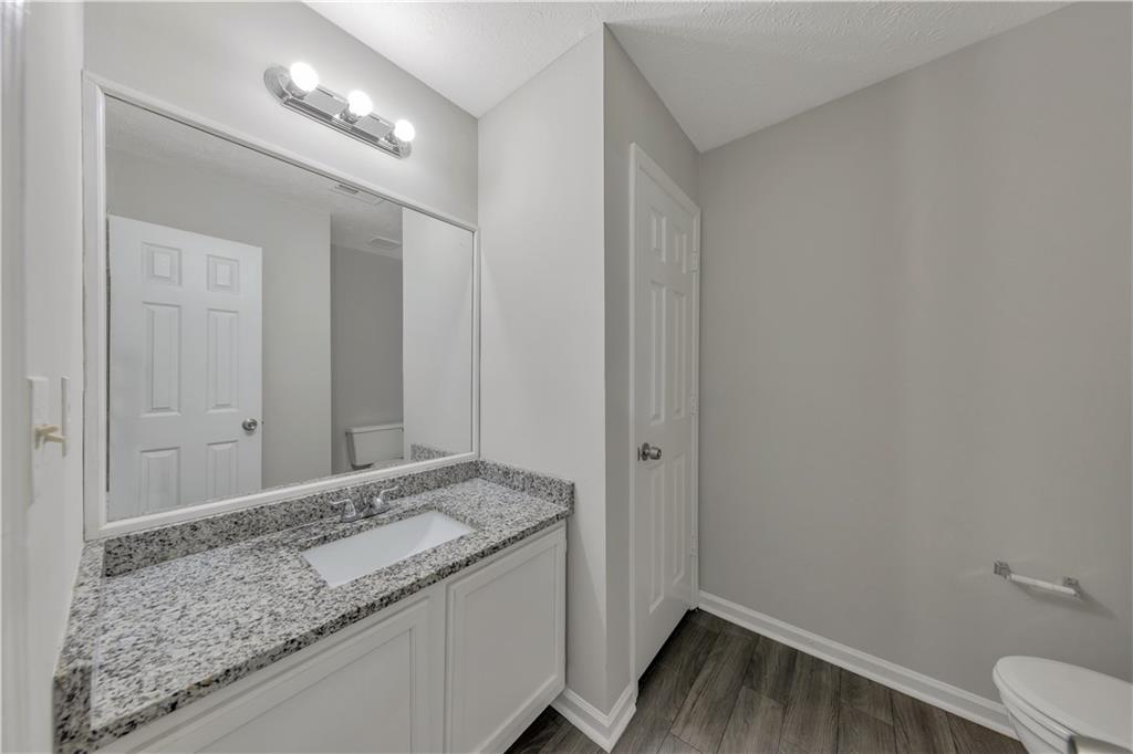 1008 Huntington Trace Se Property Photo 13