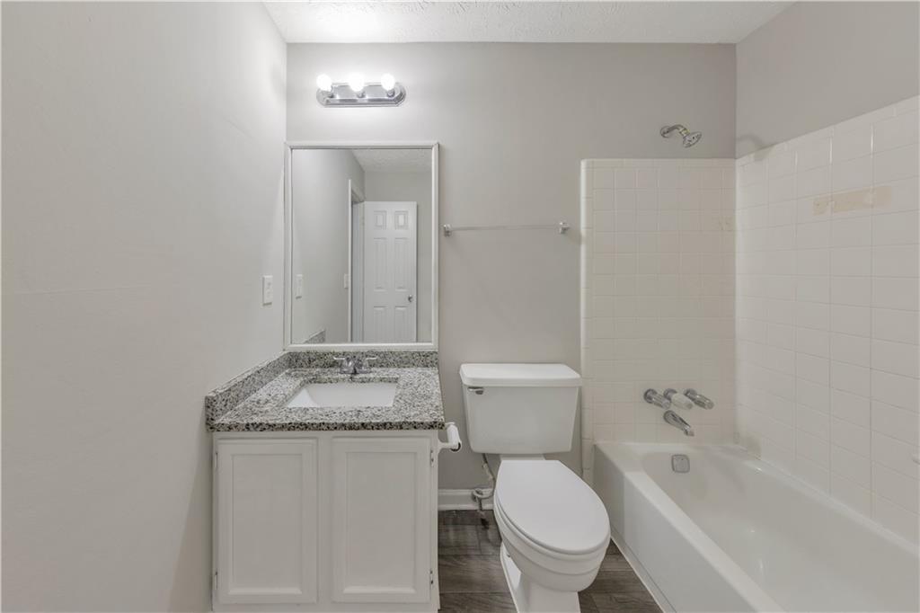 1008 Huntington Trace Se Property Photo 15