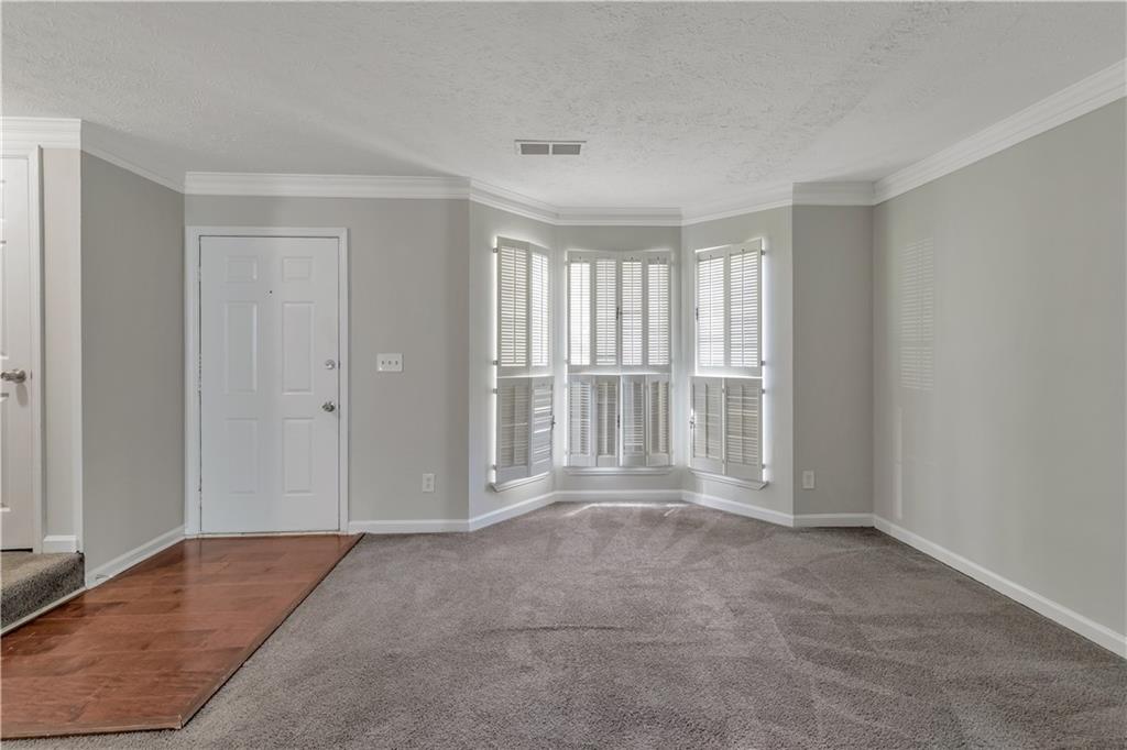 1008 Huntington Trace Se Property Photo 16