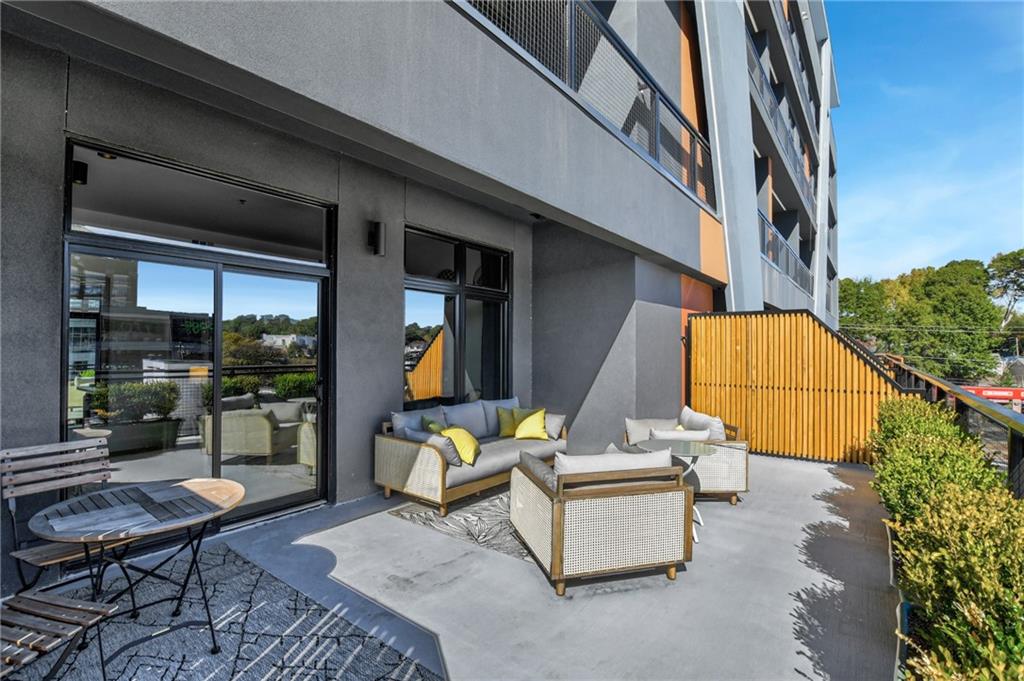 567 Ponce De Leon Avenue Unit 319 Property Photo 6