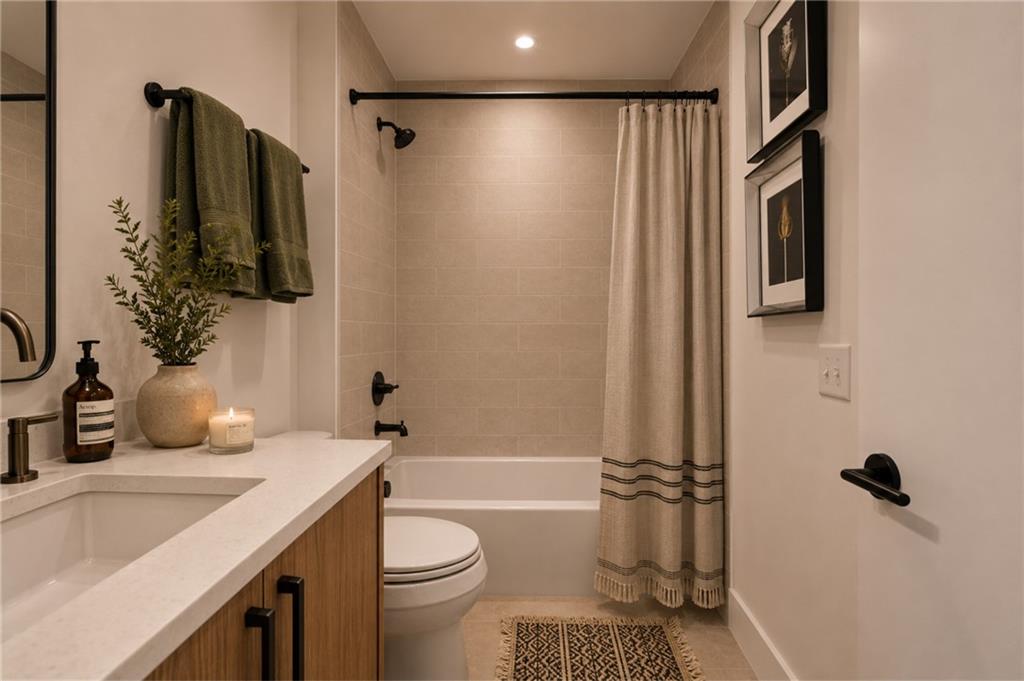 567 Ponce De Leon Avenue Unit 319 Property Photo 18