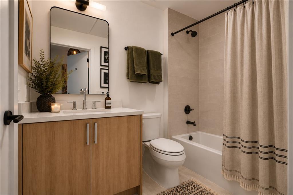 567 Ponce De Leon Avenue Unit 319 Property Photo 19