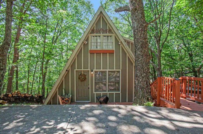 608 Moss Patch Trail Property Photo 1