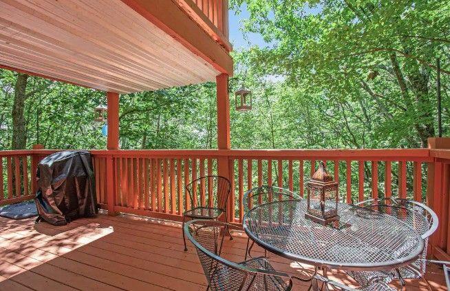 608 Moss Patch Trail Property Photo 3