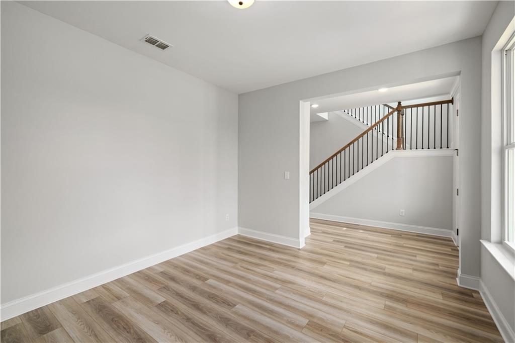 149 Barton Springs Property Photo 6