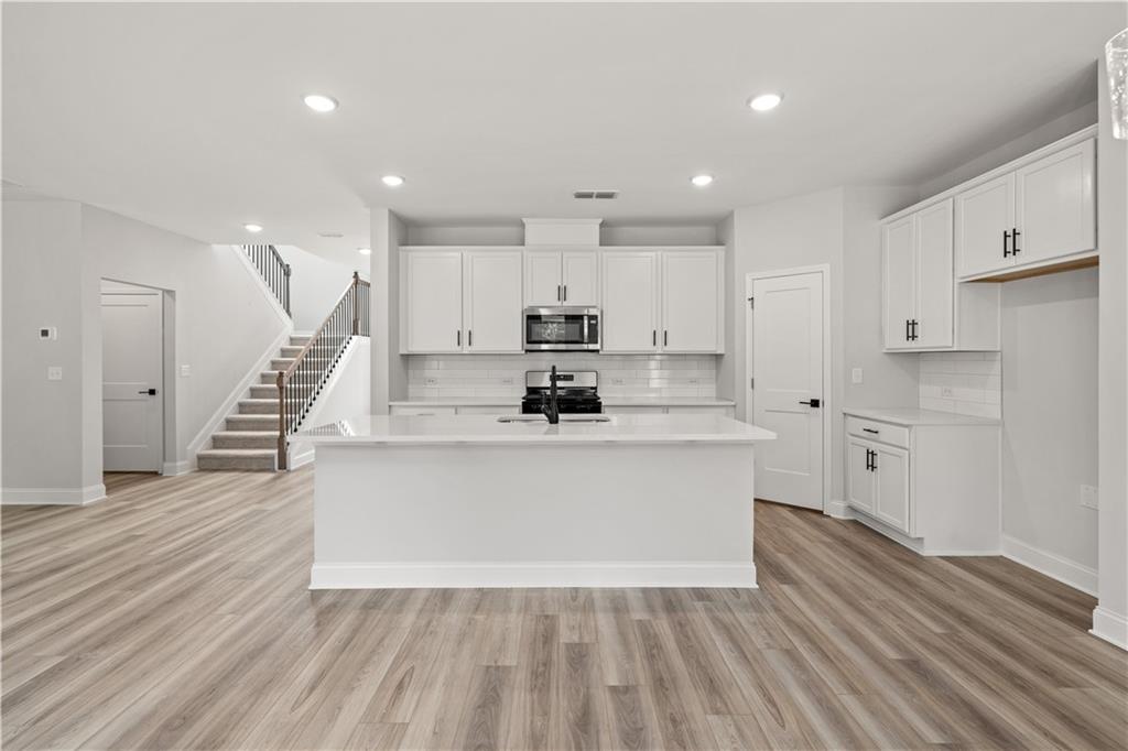 149 Barton Springs Property Photo 10