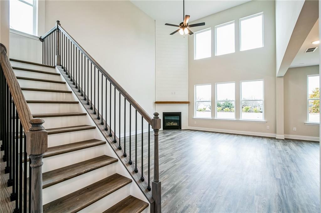 153 Barton Springs Property Photo 4